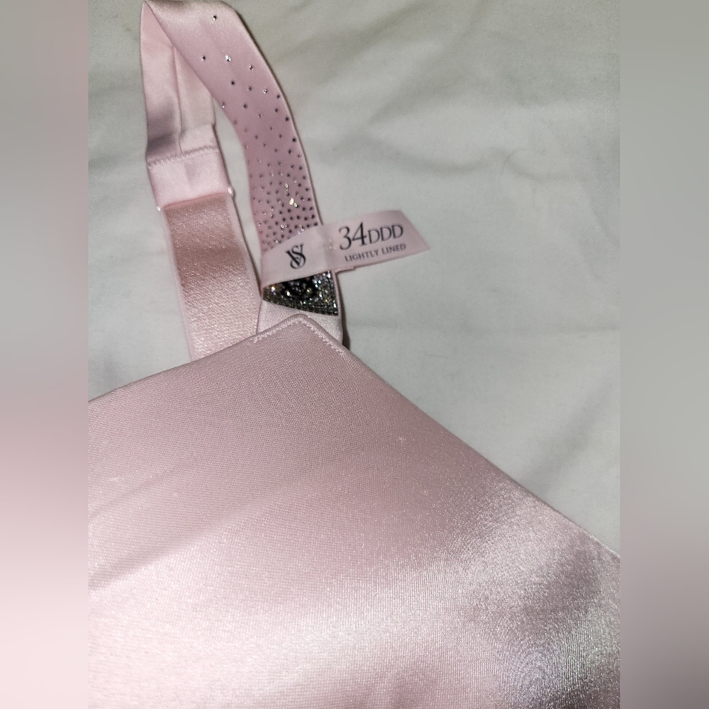 Victoria's Secret Pink and Red Bra/giveaway - Picture 2 of 3